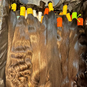 Extensiones de Cabello Rubio Ruso Remy Crudo de Primera Calidad con Tonos Rubios Naturales Ultraligeros. Textura fina y sedosa con cutículas alineadas - Product Image 3