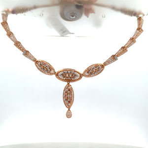 Conjunto de Collar y Aretes de Oro Rosa de 18K - Product Image 5