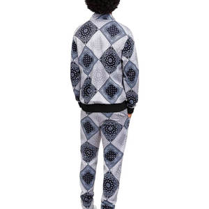 Ensemble de survêtement délavé pour homme de qualité supérieure, en tissu respirant, pour le sport et le jogging, avec sweat à capuche et pantalon, grande taille, style streetwear décontracté, tendance OEM - Product Image 5