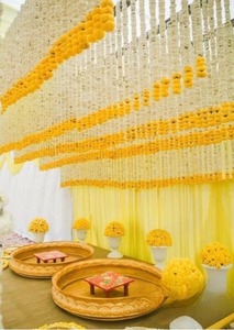 Guirlande de fleurs artificielles en plastique faites à la main, jasmin blanc, marguerite jaune, pour décoration de mariage indien traditionnel - Product Image 2