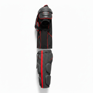Uniformes de football américain personnalisés en gros, équipement d'équipe sublimé, tissu respirant pour l'entraînement intense et les matchs. - Product Image 3