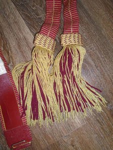 Ceintures et écharpes de taille OEM en gros, ceinture écharpe uniforme, écharpe de taille personnalisée avec pompons faits à la main - Product Image 5