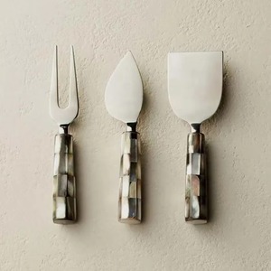 Juego de cuchillos para queso de acero inoxidable a precio asequible con mango metálico de tono cálido, herramientas duraderas para servir queso - Product Image 6