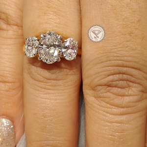 Bague de fiançailles à trois pierres en diamant ovale cultivé en laboratoire de 4,5 carats en or 14 carats, certifiée IGI, bijoux de mariage de luxe pour femmes - Product Image 6