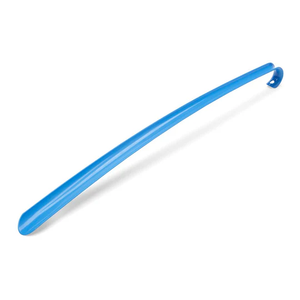 Herramienta flexible azul para calzarse zapatos, facilita el vestirse y ayuda a alcanzar objetos en centros de rehabilitación - Product Image 6