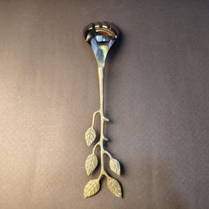 Fourchette à salade de luxe en acier inoxydable, design branche dorée avec feuilles, artisanale, durable et écologique - Product Image 6