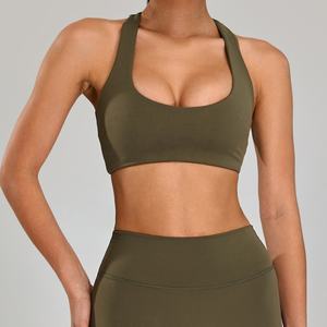 Soutien-gorge de sport pour femme grande taille, rembourré, avec logo sur le devant, pour yoga et entraînement, en tissu côtelé, sans manches, col en U - Product Image 1