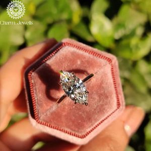 Bague de fiançailles et d'éternité classique pour femme en argent plaqué or rose avec moissanite taille coussin et sertissage à griffes - Product Image 5