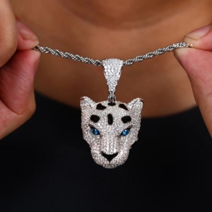 Colgante Cabeza de Pantera - Colgante de Plata 925 con Diamante Moissanita, Colgante de Pantera Audaz y Valiente, Colgante de Animal Hecho a Mano - Product Image 1
