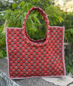Sac à main tendance en coton matelassé avec poignée ronde pour femmes, sac à bandoulière compact et léger pour tous les jours - Product Image 5