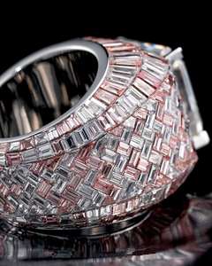 Anillo Cruzado de Lujo con Incrustaciones de Moissanita de 14 Quilates, Sin Níquel, Sin Plomo, Acabado en Oro y Plata, Joyería Hip Hop, Estilo Unisex Atrevido - Product Image 5