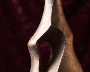 Vase décoratif en métal argenté de luxe, moderne, à texture ajourée abstraite, pour la maison, le bureau, le hall, la décoration intérieure - Product Image 4