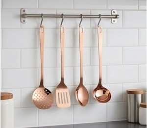 Lot de 4 couverts de table en or rose, design suspendu, comprenant un plateau à fromage, un plateau à pâtes et une cuillère - Product Image 6