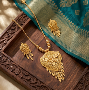 Divyoro - Juego de Joyas Étnicas Clásicas de Aleación de Cobre Chapado en Oro de 24K, Collar y Pendientes con Diseño de Borlas para Mujer, Estilo Orissa - Product Image 4