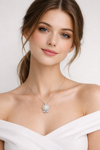 สร้อยคอจี้รูปดอกไม้ประดับเพชรเงินแท้ 925 ดีไซน์โรแมนติก พร้อมสายสร้อยแบบมินิมอลสุดหรูสำหรับผู้หญิง เหมาะสำหรับงานแต่งงานและงานปาร์ตี้ - Product Image 3