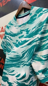 Maillot de football unisexe à manches courtes et col rond, imprimé vague sublimé, en polyester anti-humidité, personnalisable avec le nom de l'équipe, vêtement d'été - Product Image 5
