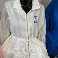 Blouson Bomber Femme Jack and Jill Blanc avec Boutons Corne, Style Décontracté, Ourlet Volanté, Broderie Satinée Élégante, Manteau d'extérieur