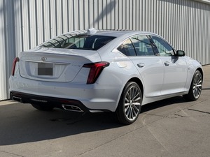 Cadillac CT5 Premium Luxury 2026, Sedán Premium de Lujo con Tracción en las Cuatro Ruedas - Product Image 2