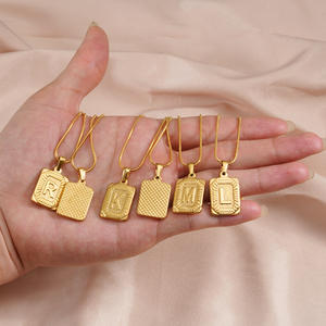 Collar de Cadena de Hueso de Serpiente de Acero Inoxidable con Baño de Oro de 18K y Colgante de Acero Titanio, Dijes Modernos para Europa y América - Product Image 2