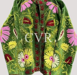 Manteau en velours brodé à la main à motifs floraux, col mandarin, manches longues, style bohème, grande taille, vêtements d'extérieur d'automne pour femmes - Product Image 2