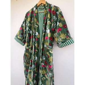 Kimono de Terciopelo Hecho a Mano, Elegante, Estampado con Monos y Flores, Ropa de Dormir Larga Estilo Bohemio, de Alta Calidad, Suave y Transpirable - Product Image 3