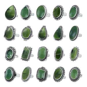 Bague vintage en jade néphrite de bonne qualité, faite à la main, en argent sterling 925 massif, design de créateur, grande taille, cadeau d'anniversaire pour elle - Product Image 3