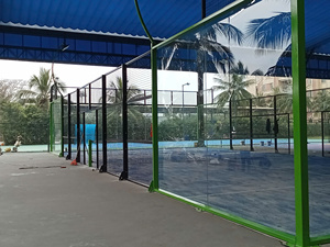 Terrains de padel panoramiques en acier galvanisé robuste, pistes de padel en verre trempé de 12 mm, exportation mondiale - Product Image 4