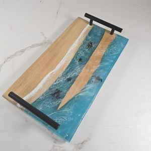 Bandeja de Almacenamiento Ecológica para el Hogar, Cocina, Fiestas y Bodas, Hecha de Madera de Olivo y Resina con Asas de Metal, de Natural House - Product Image 6