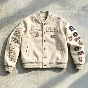 Blouson universitaire de baseball pour homme, en cuir PU, avec manches en chenille brodée, 600 GSM, style streetwear, épaules tombantes, personnalisable OEM, coupe oversize - Product Image 1