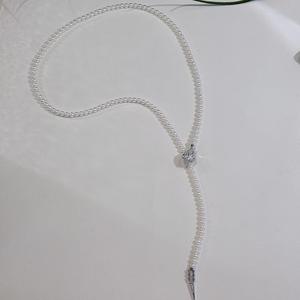 Collar Multiusos de Marca Premium con 4-5 Perlas de Agua Dulce, Luz Intensa, Casi Perfectamente Redondas, Elemento Serpiente - Product Image 2