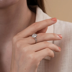 Anillo de Compromiso con Diamante Cultivado en Laboratorio de Corte Ovalado, Anillo de Promesa con Diamante Solitario Certificado VVS2, Joyería de Oro de 18K para Mujer - Product Image 5