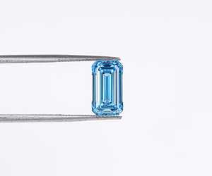 OM GEMS Diamante de Laboratorio Cultivado Azul Fantasía de 1-5 CT, Corte Baguette, Color Blanco E, Perforado con Láser, Certificado IGI, para Compromiso y Boda - Product Image 3