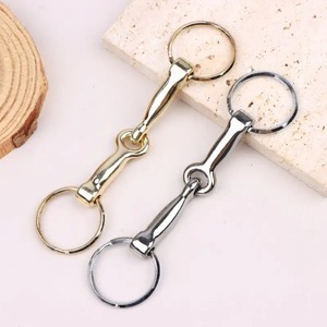 พวงกุญแจรูปบิตม้าแบบเชื่อมต่อเดี่ยว พวงกุญแจรูปบิตม้าแบบ Snaffle Bits พวงกุญแจรูปบิตม้าแบบ Snaffle Bits แบบมีช่องว่าง พวงกุญแจโลหะผสมรูปบิตม้า - Product Image 4