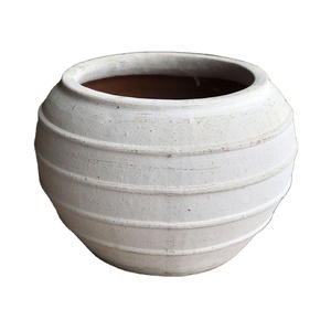 Vente en gros Poterie en argile rustique céramique écologique Pots de fleurs émaillés Trou de drainage pour jardin Décoration intérieure Jardinière moderne en vrac - Product Image 1