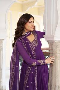 Robe de soirée Royal Spark avec dupatta brodée, ensemble de robe élégante et scintillante, dupatta assortie, ensemble ethnique 3 pièces - Product Image 3