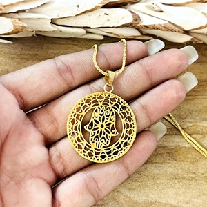 Pendentif Bohème Main de Fatma en Laiton Plaqué Or 18 carats pour Femme, Bijou Ethnique Filigrane Mandala, Vente en Gros OEM ODM, Forte Demande - Product Image 3