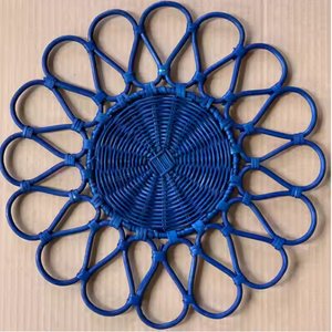 Vente en gros de sets de table faits à la main au Vietnam Chargeurs de plaques en rotin écologiques idéaux pour la décoration de table de mariage - Product Image 4