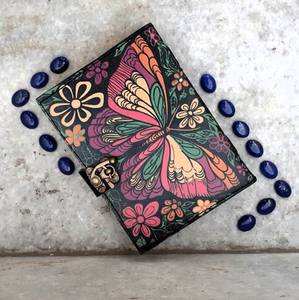 Carnet en cuir A5 fait main - Journal vintage à couverture rigide avec motif papillon et papier à bords festonnés sans bois - Product Image 3