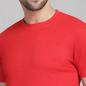 Ensemble de survêtement décontracté pour homme, t-shirt à manches courtes col rond de couleur unie rouge avec pantalon assorti, léger et respirant, idéal pour l'été - Product Image 5
