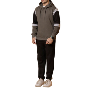 Conjunto Deportivo de Invierno de 2 Piezas de Secado Rápido y Alta Calidad, Precio Económico, Nuevo, Más Vendido, Chándal de Invierno para Hombre - Product Image 1