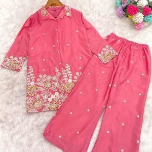 Conjunto de Cordón de Diseño, Preconfeccionado, Estilo Moderno, Seda Chinon India-Pakistaní, Última Moda, Exclusivo, para Fiestas, para Mujeres y Niñas - Product Image 1