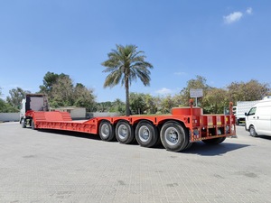 2026 Heavy-Duty 4-Axis Demountable Low Bed <b>Trailer</b> Extendable Main Beam Hydraulic <b>Ramps</b> for Efficient Heavy Machinery Transport - Product Image 4