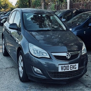 Astra 2010 1.6 16V Exclusive 5 Puertas Euro 5 Gasolina Hatchback - Product Image 1