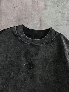 T-shirt décontracté pour homme en coton noir surdimensionné à manches courtes et col rond, en jersey délavé, couleur unie avec logo frontal - Product Image 2