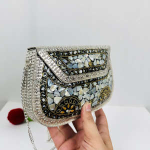 Antique Style Modern Gold-Plated Polished Luxury Mother Pearl Sling Clutch Evening Purse Metal <b>Handbag</b> <b>Bridal</b> Wedding Parties - Product Image 6