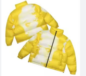 เสื้อแจ็คเก็ตพัฟเฟอร์สีเหลืองพิมพ์ลายกราฟิกแบบกำหนดเองขายส่งสำหรับผู้ชาย พิมพ์ลายแบบซับลิเมชั่น สไตล์ฮิปฮอป เสื้อโค้ทกันหนาวทรงบับเบิ้ล อุ่นสบาย แฟชั่น Y2K เสื้อแจ็คเก็ตโอเวอร์ไซส์สำหรับทุกเพศ - Product Image 4