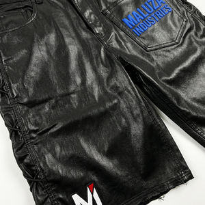 Shorts en cuir noir pour homme, style streetwear, hip hop, urbain, motard, design à lacets, Maluza Industries - Product Image 4