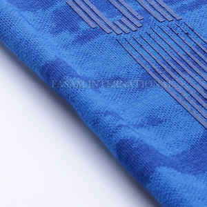 Chemises de sport sans manches en tissu durable et confortable, couleur unie, fabriquées au Pakistan. - Product Image 5