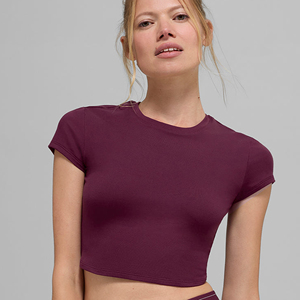T-shirt court en tissu doux pour femmes, manches courtes, décontracté, respirant, col rond - Product Image 1