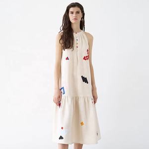 ชุดเดรสแขนกุดสีเบจสำหรับผู้หญิงและเด็กผู้หญิงสำหรับงานเลี้ยงฤดูร้อน - Product Image 1